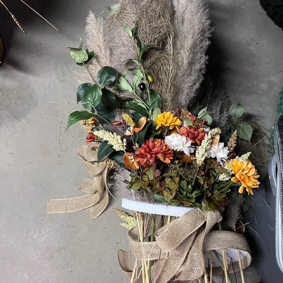 Fall wedding Decor Rustic Barn wedding Flowers - Picture 3 of 3